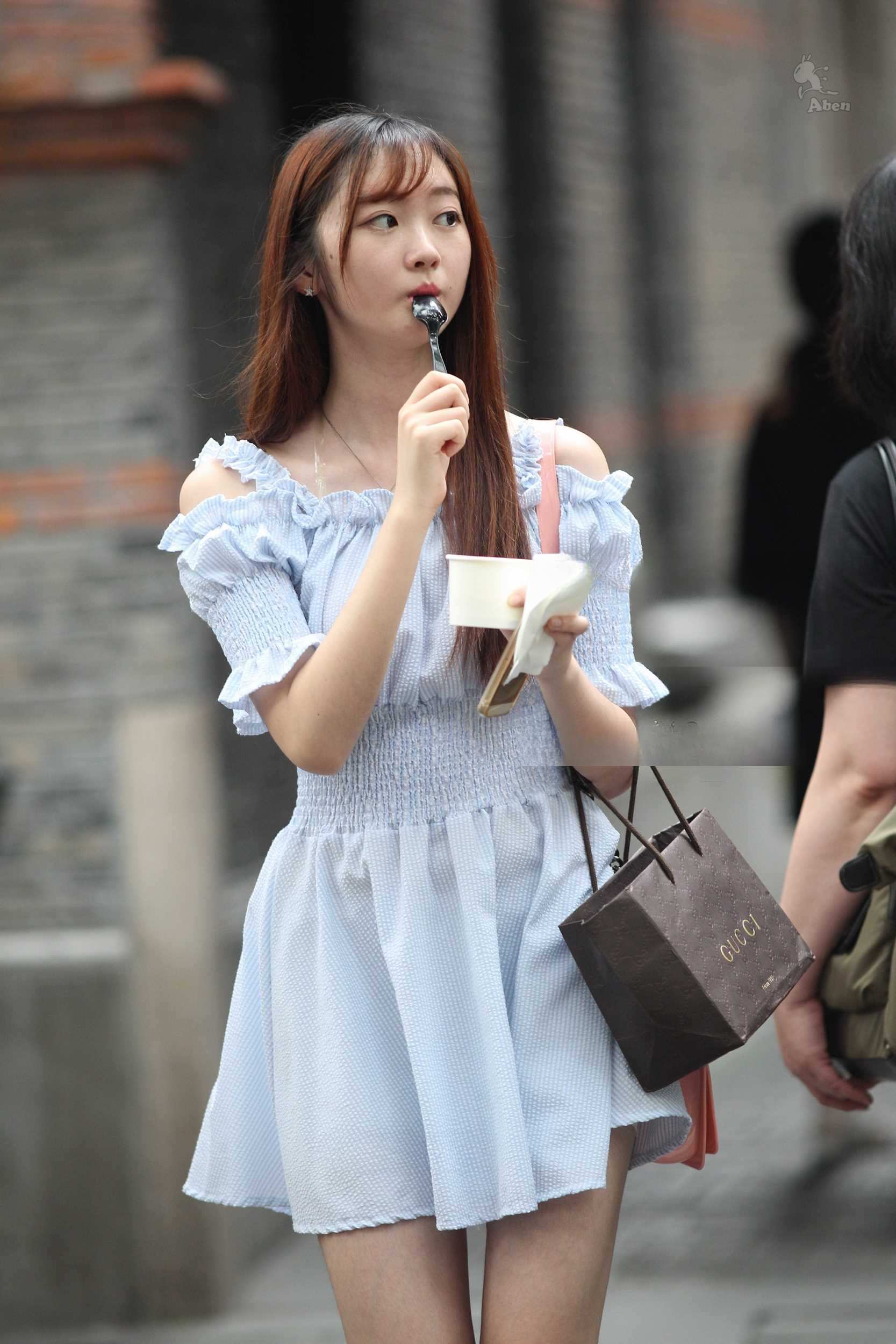 13194-z5r4y1twly4.jpg