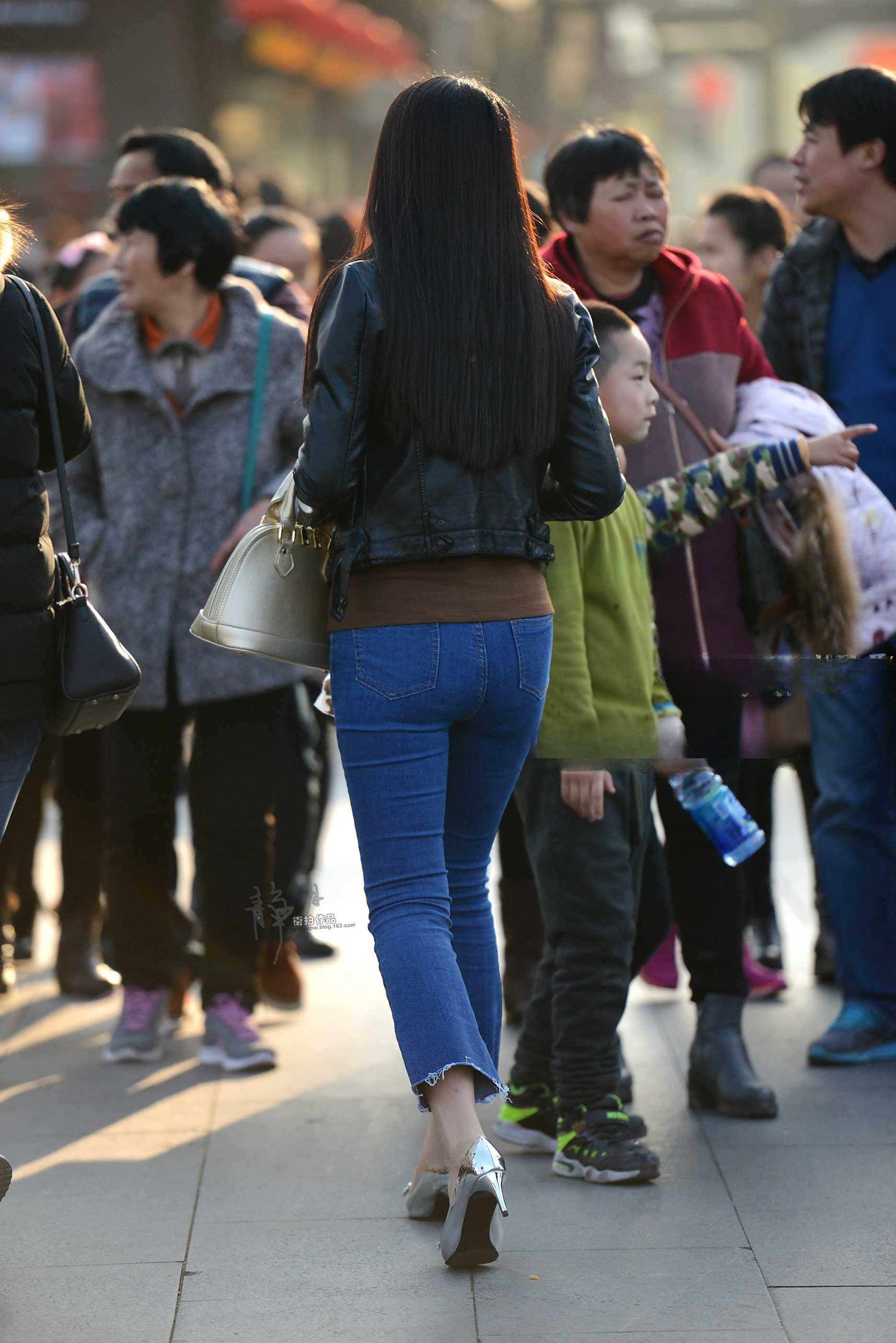 14039-3n1aqstflle.jpg
