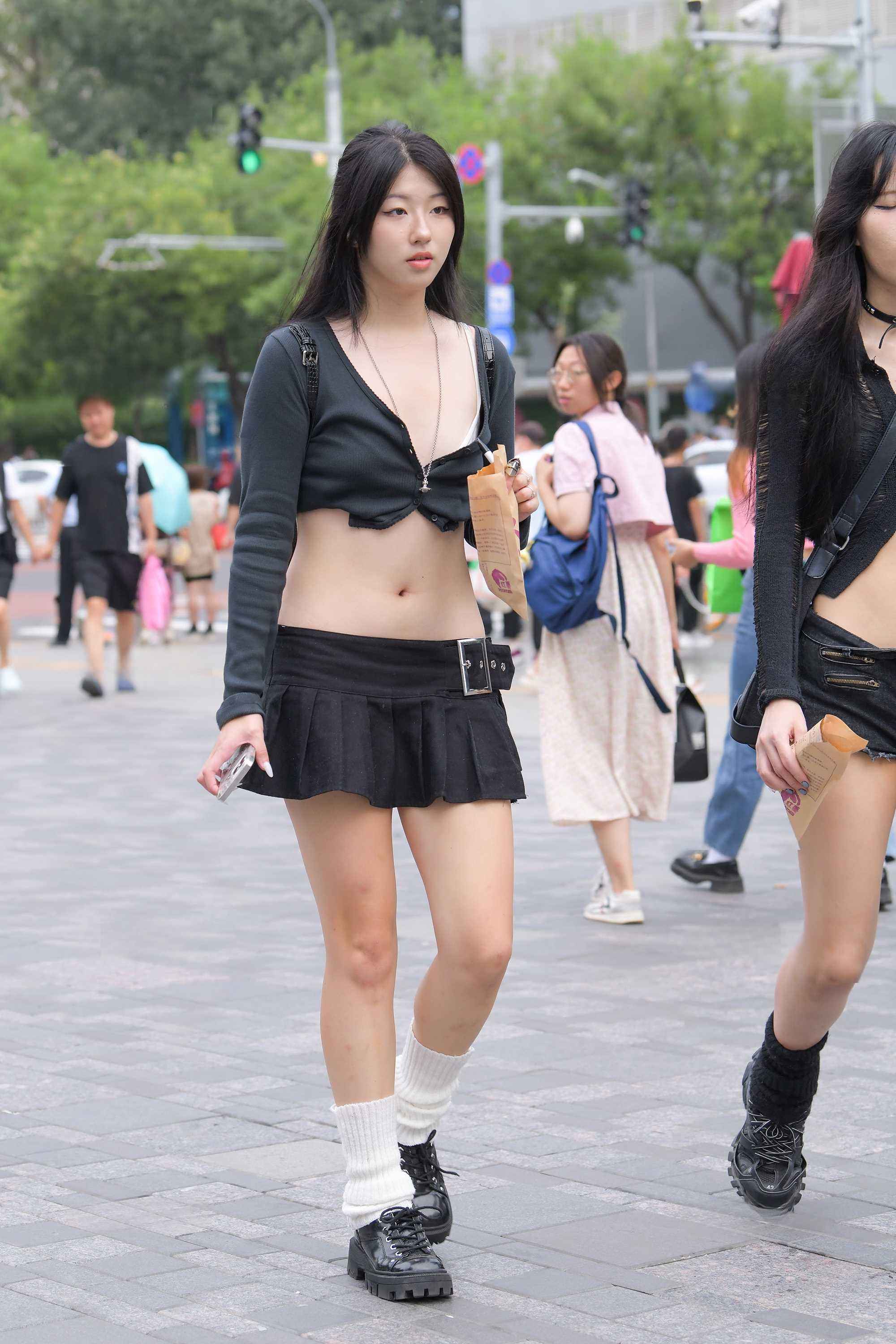 48350-cyylj3gs4wj.jpg