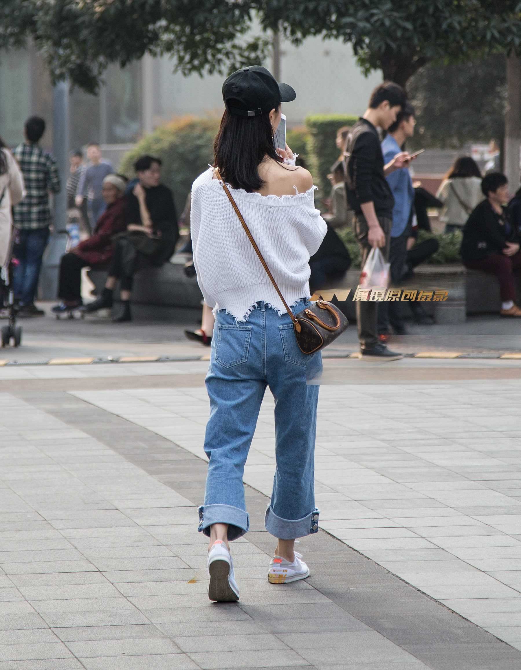 21067-qp2jsbobxj1.jpg