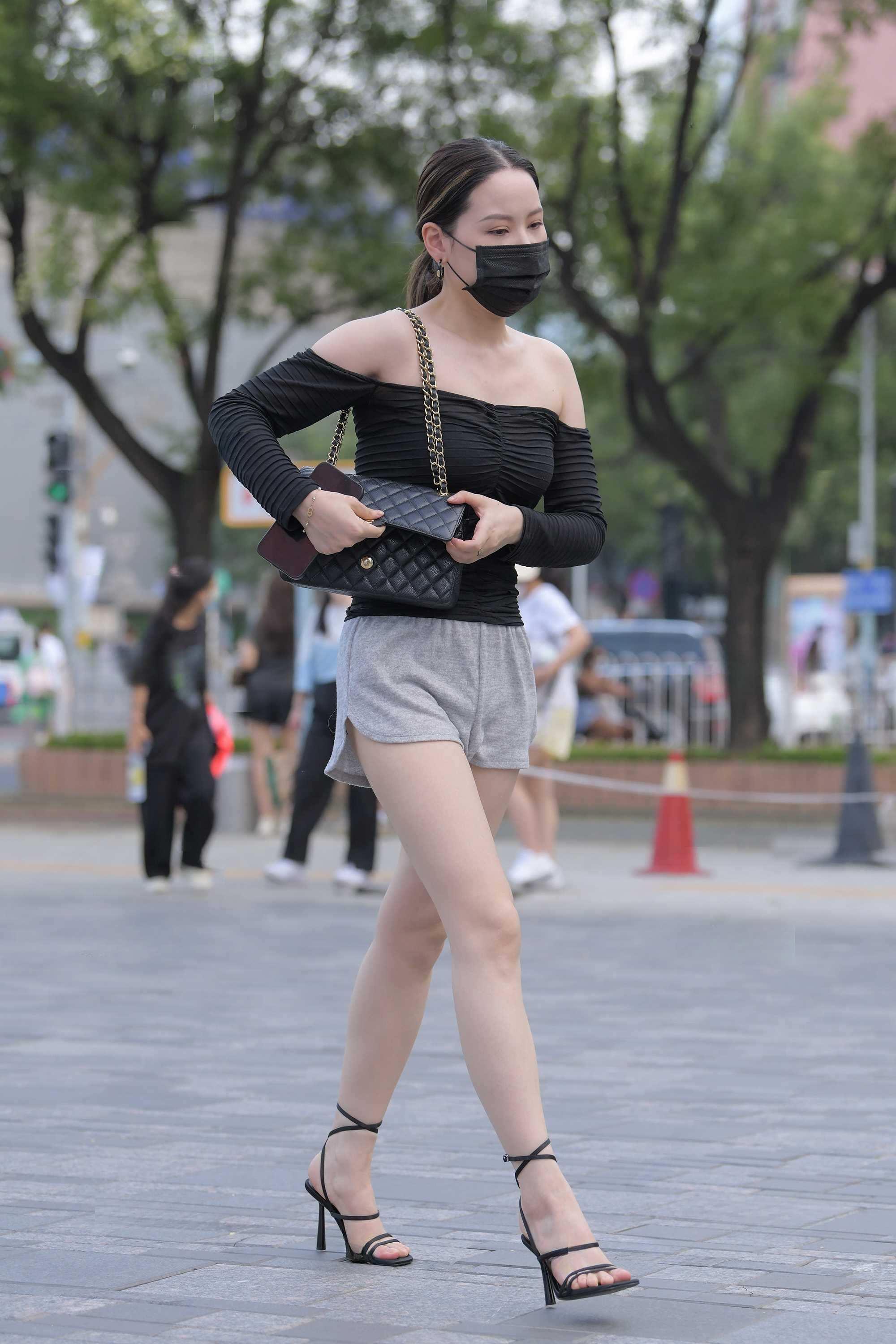 46035-bumbeeguq0j.jpg
