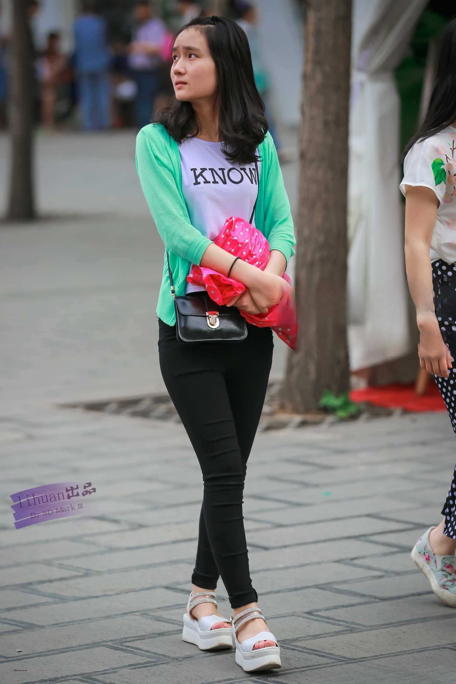 8749-cyi1qeuwy1c.jpg