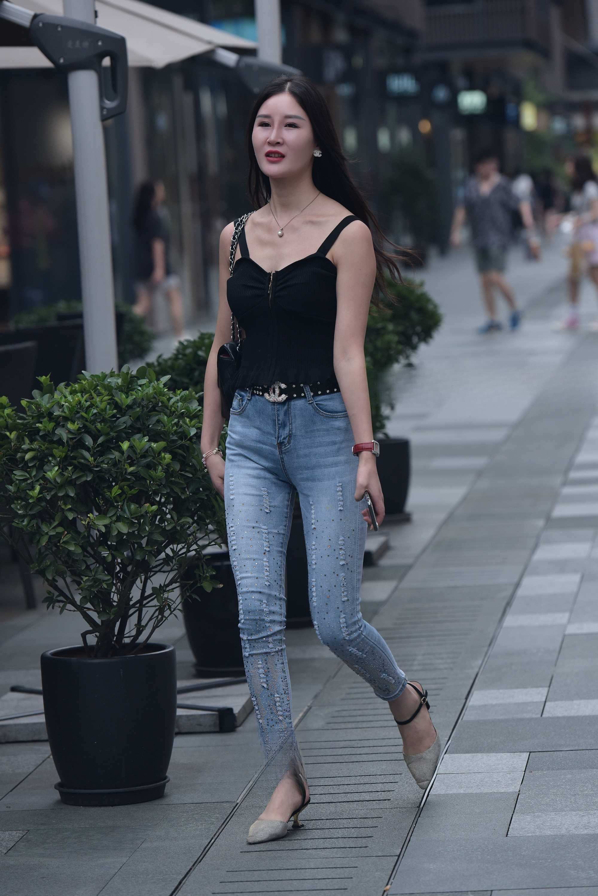 31859-4jjwpsnmfg2.jpg