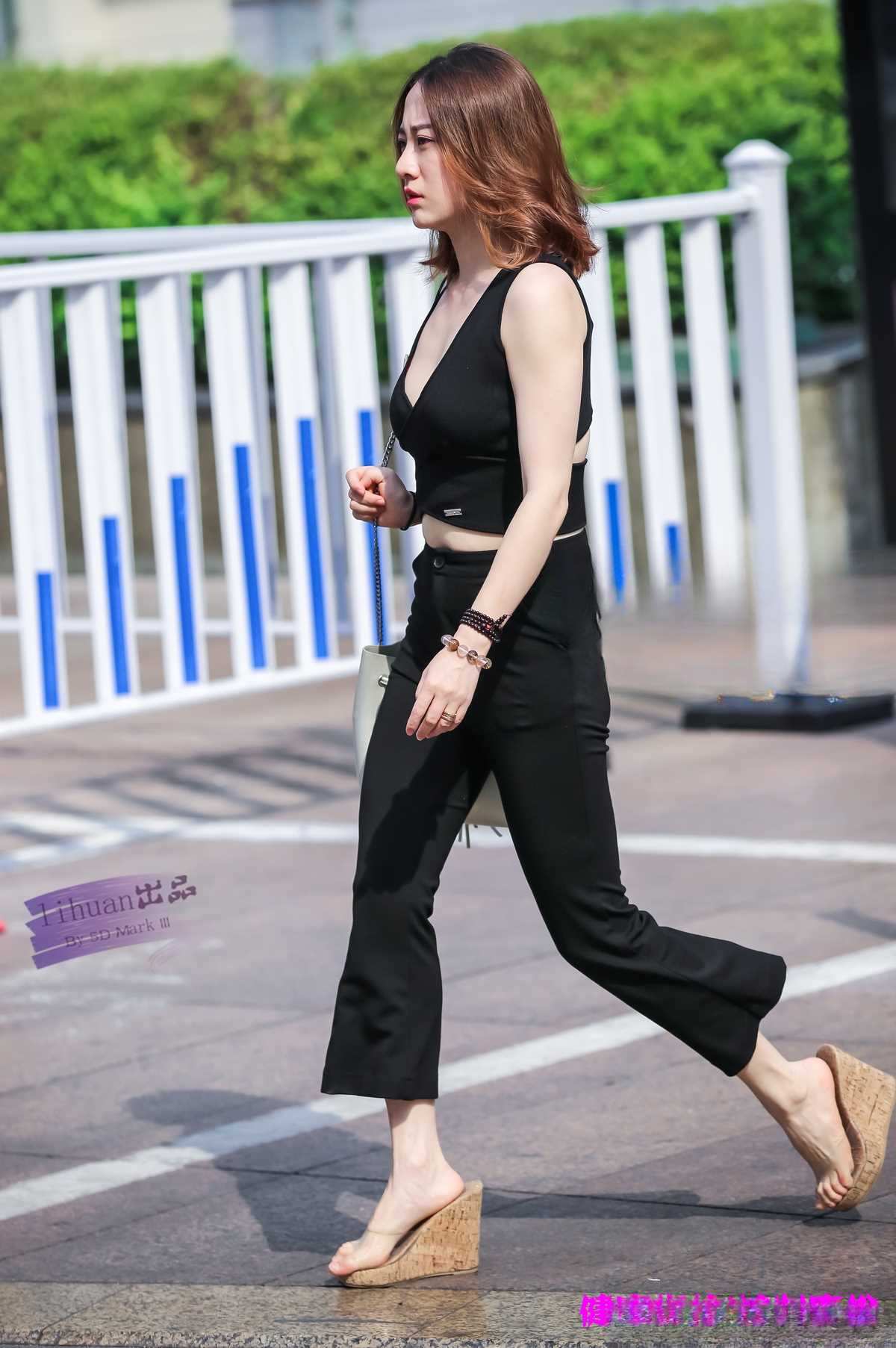 11404-auzzmfv4fxt.jpg