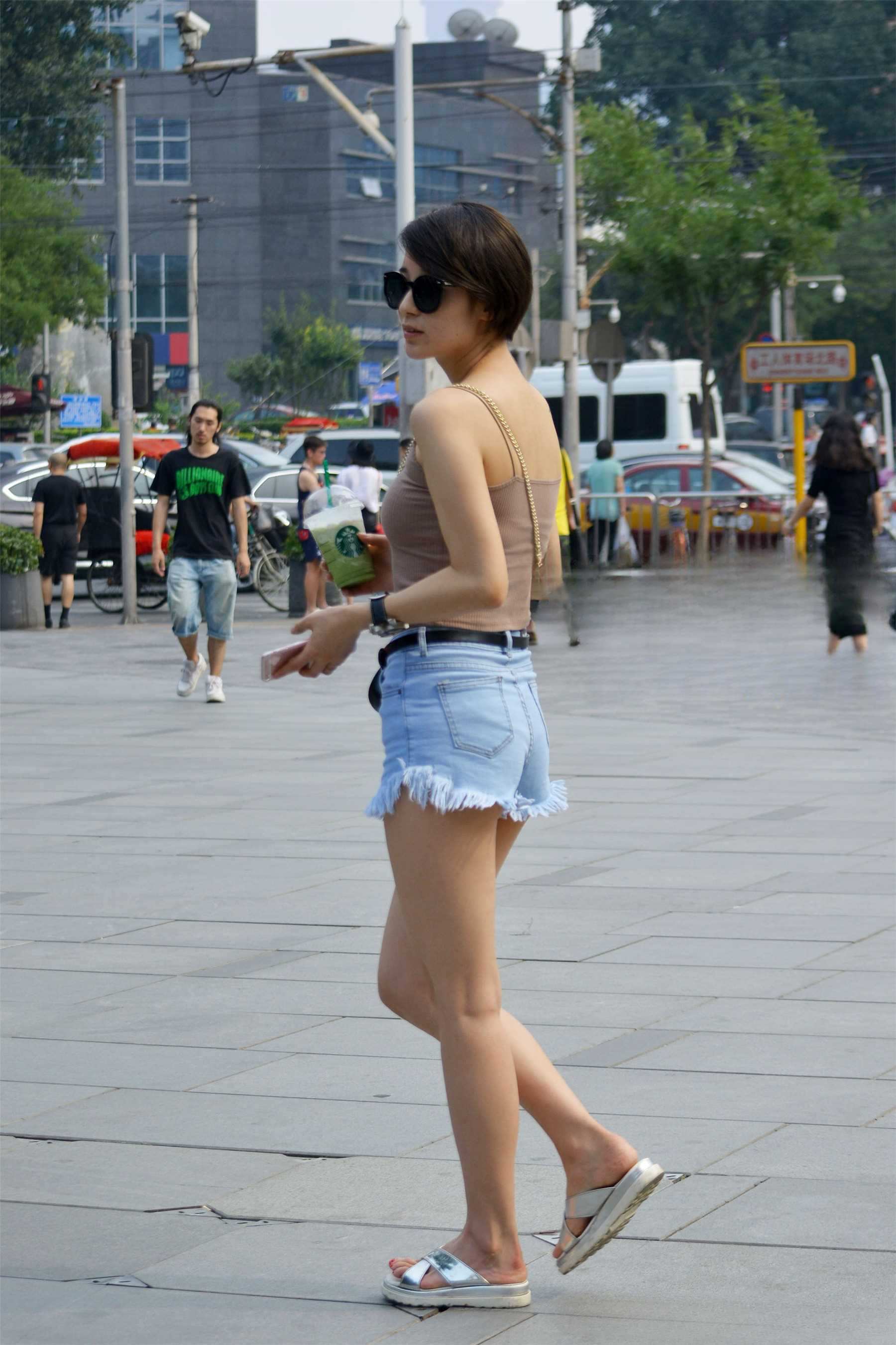 8609-4nazkkjdcbf.jpg