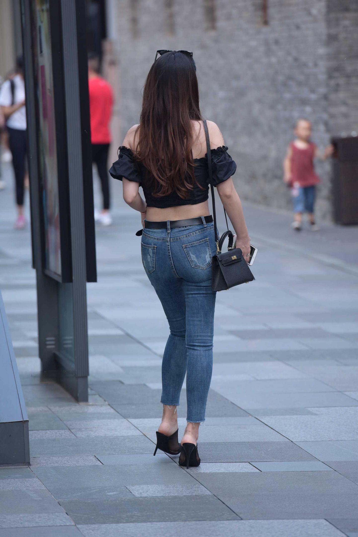 33062-honhbgqr2gq.jpg