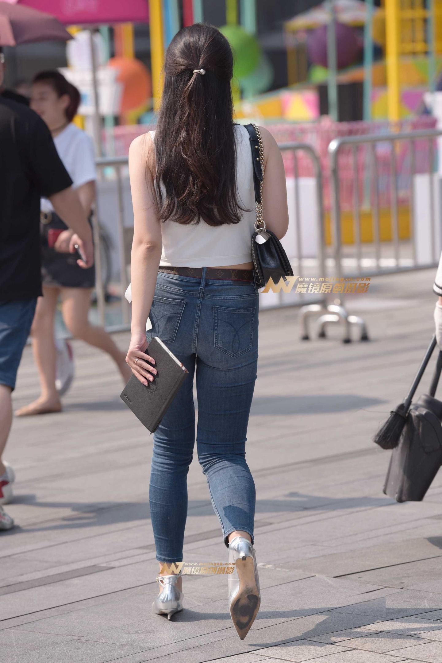 34516-042qoihsuhx.jpg