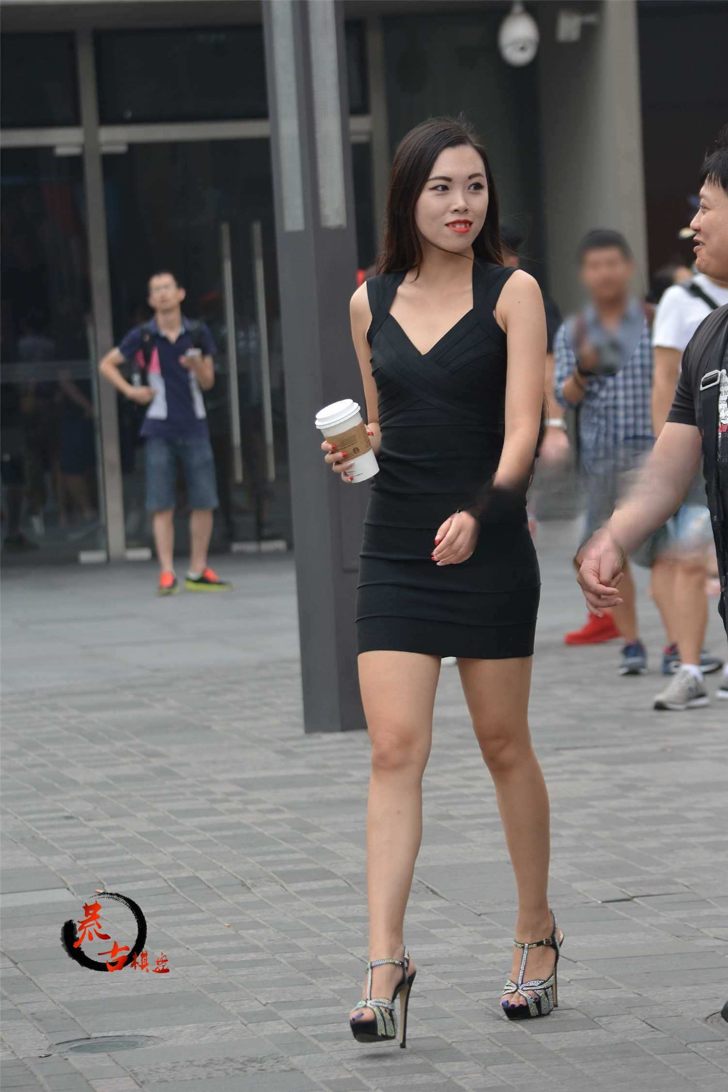 9649-em4bhnfxonf.jpg