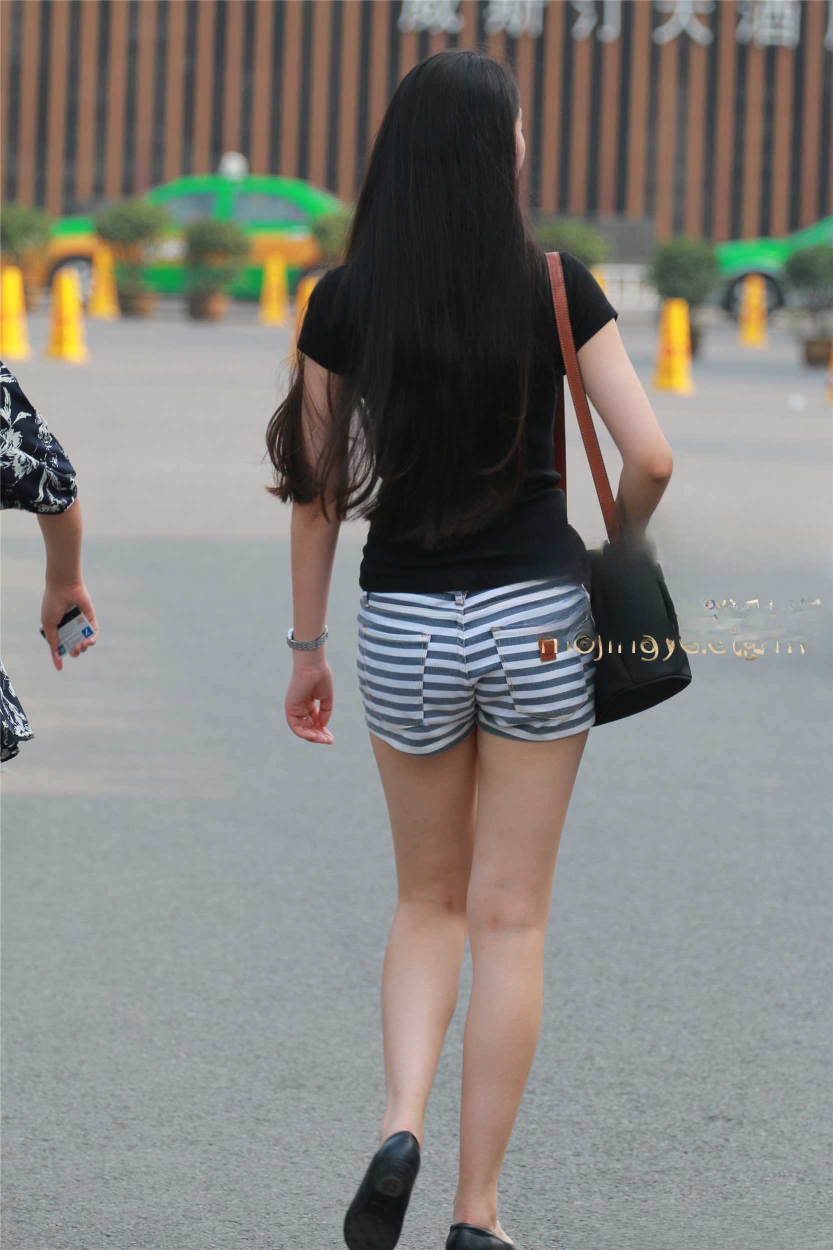 220-j2cw5kgupx0.jpg