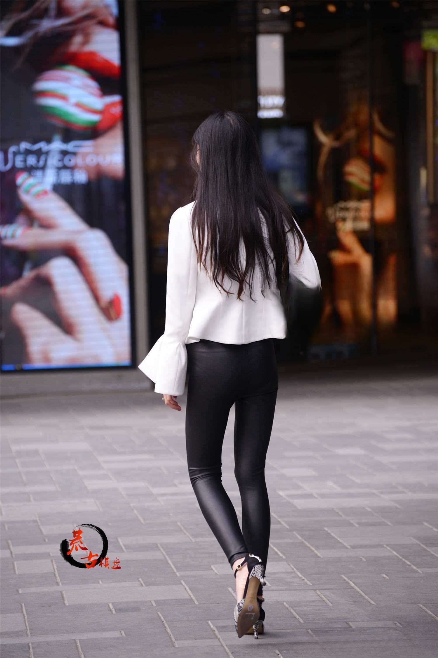 15225-ud0gsg3ltg4.jpg