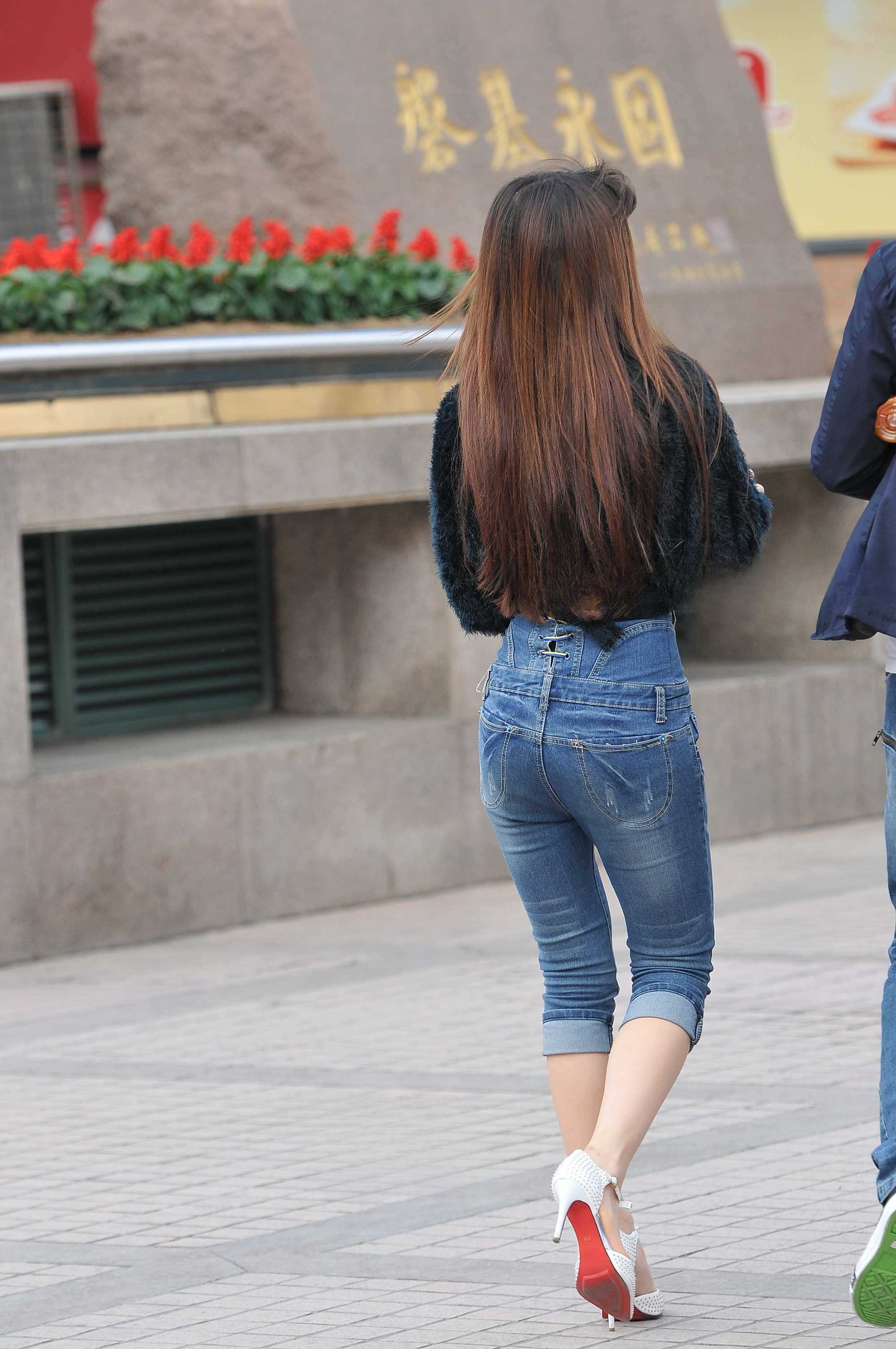 29985-c1qjcv2kn13.jpg