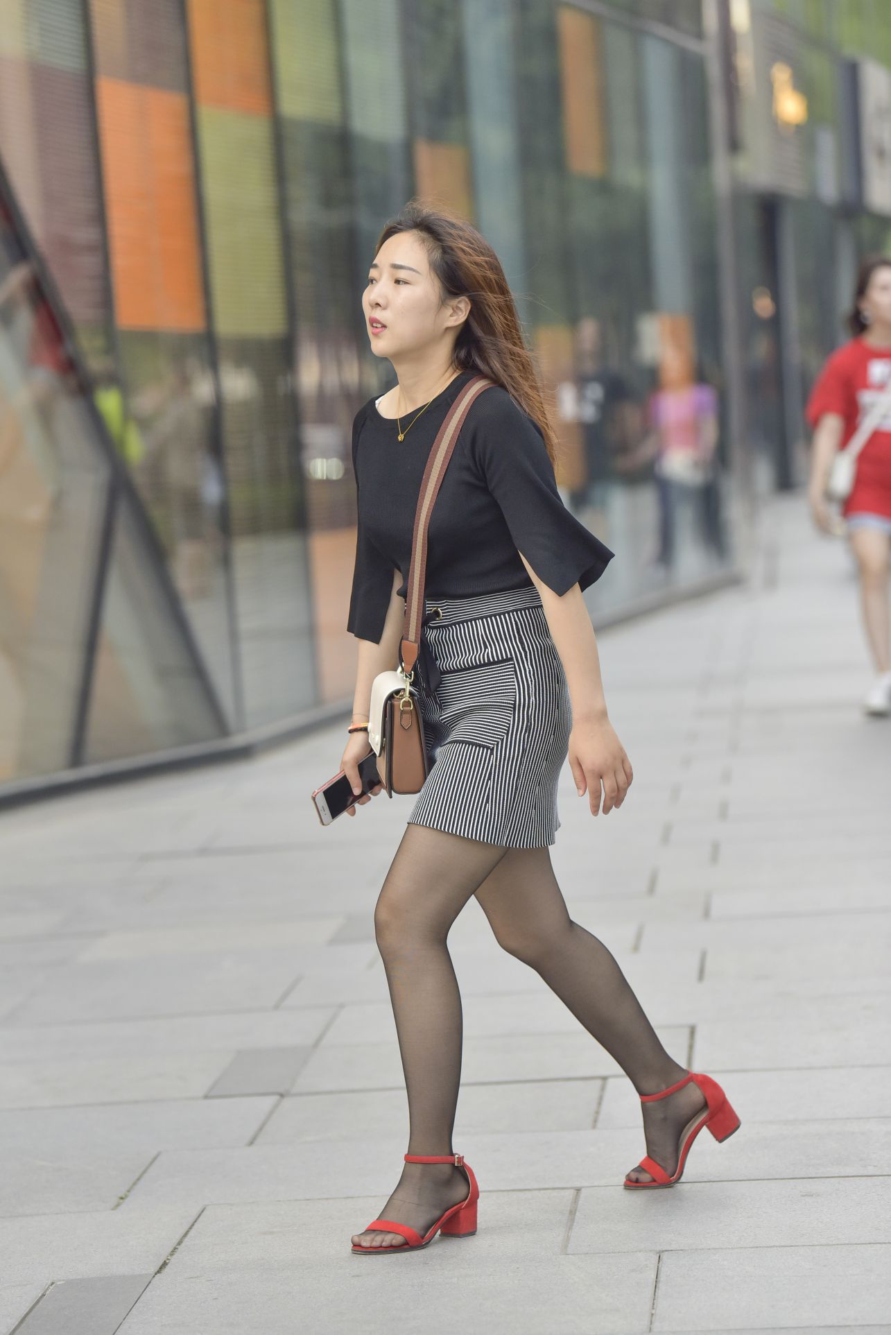 29738-lsnhsh3aomr.jpg