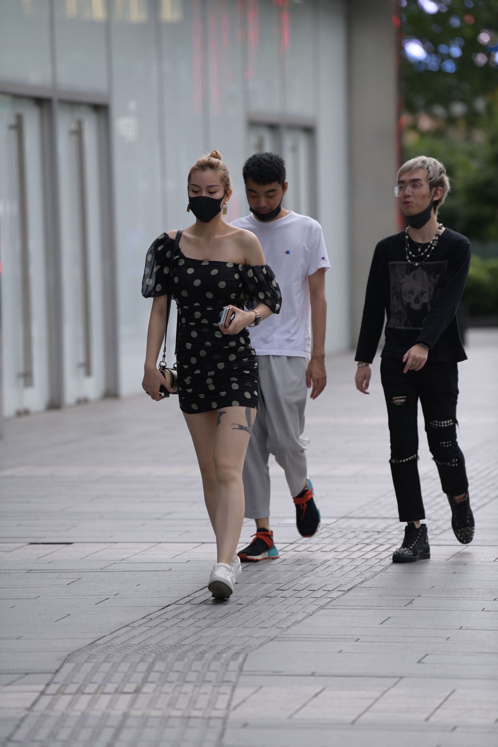 30045-qahvruzsfgh.jpg