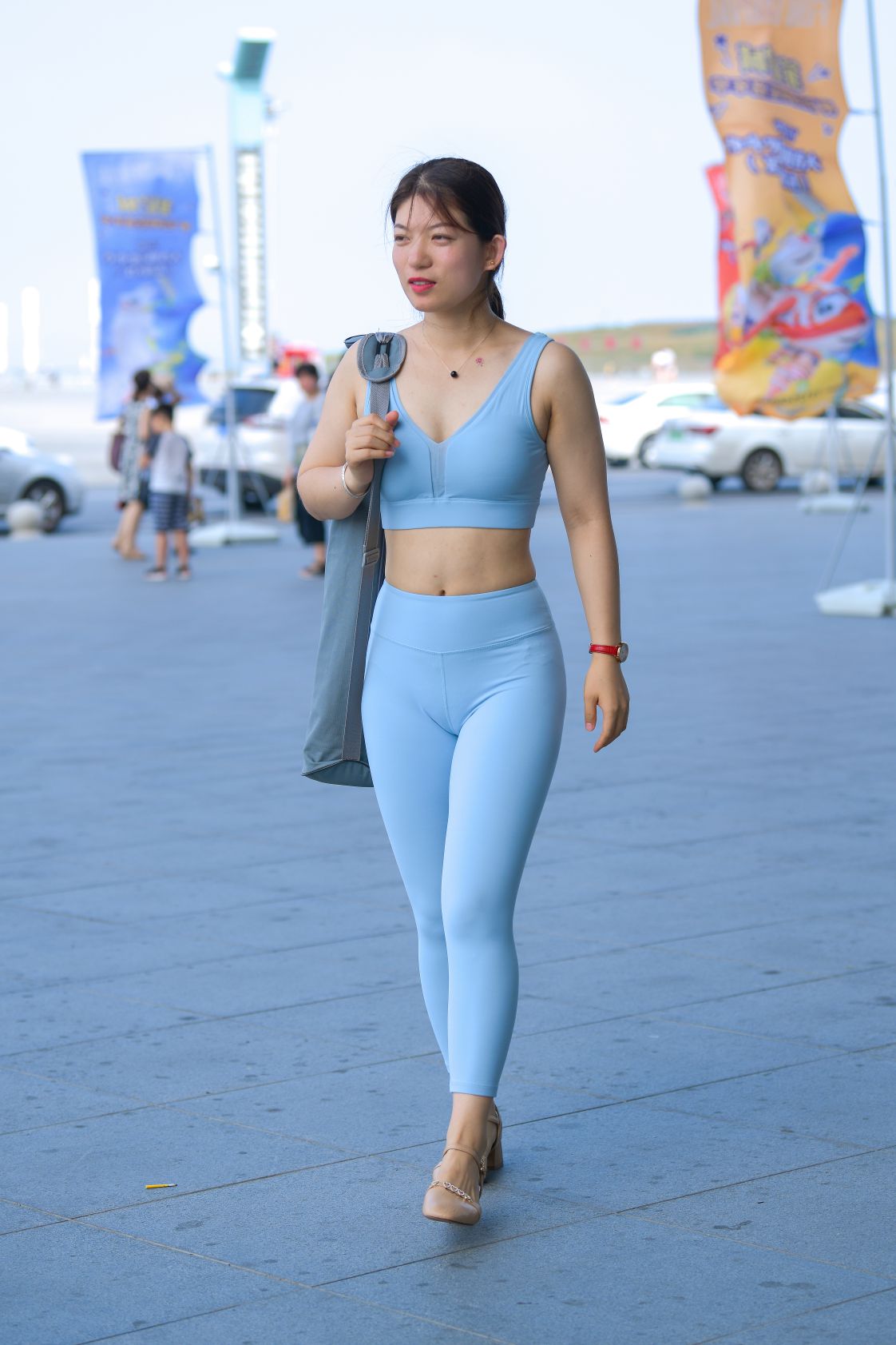 35310-f5ymiu10gcn.jpg