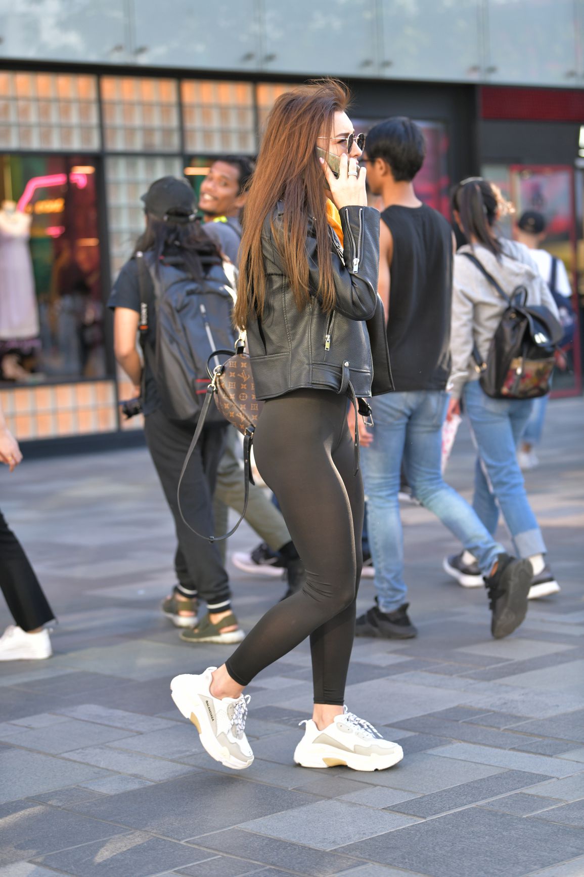 35505-40w3xrcadub.jpg