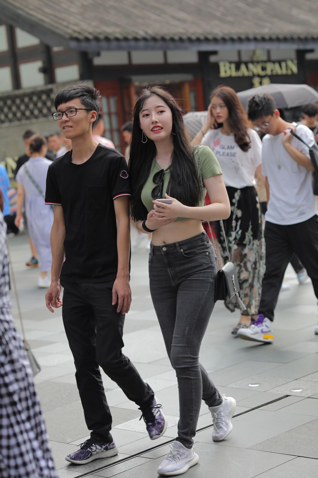 35574-mcc5wtach4e.jpg