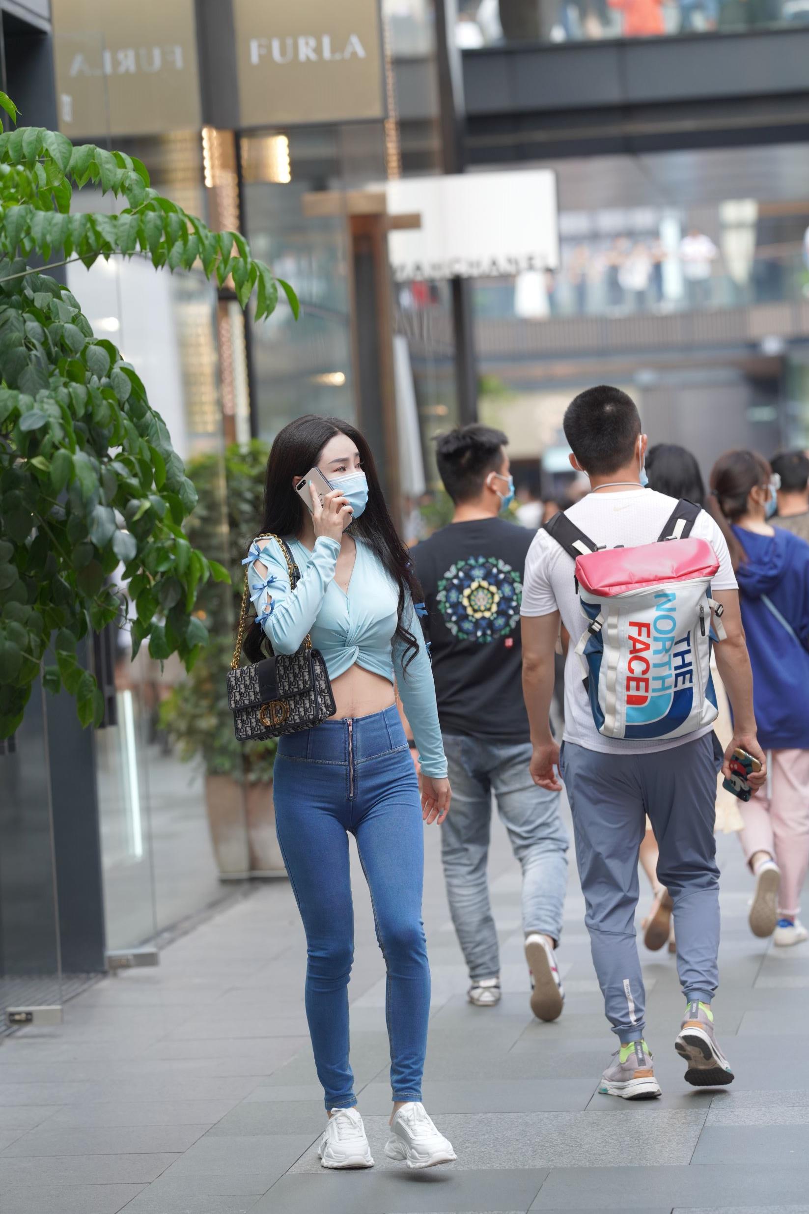 35827-adahe313g4v.jpg