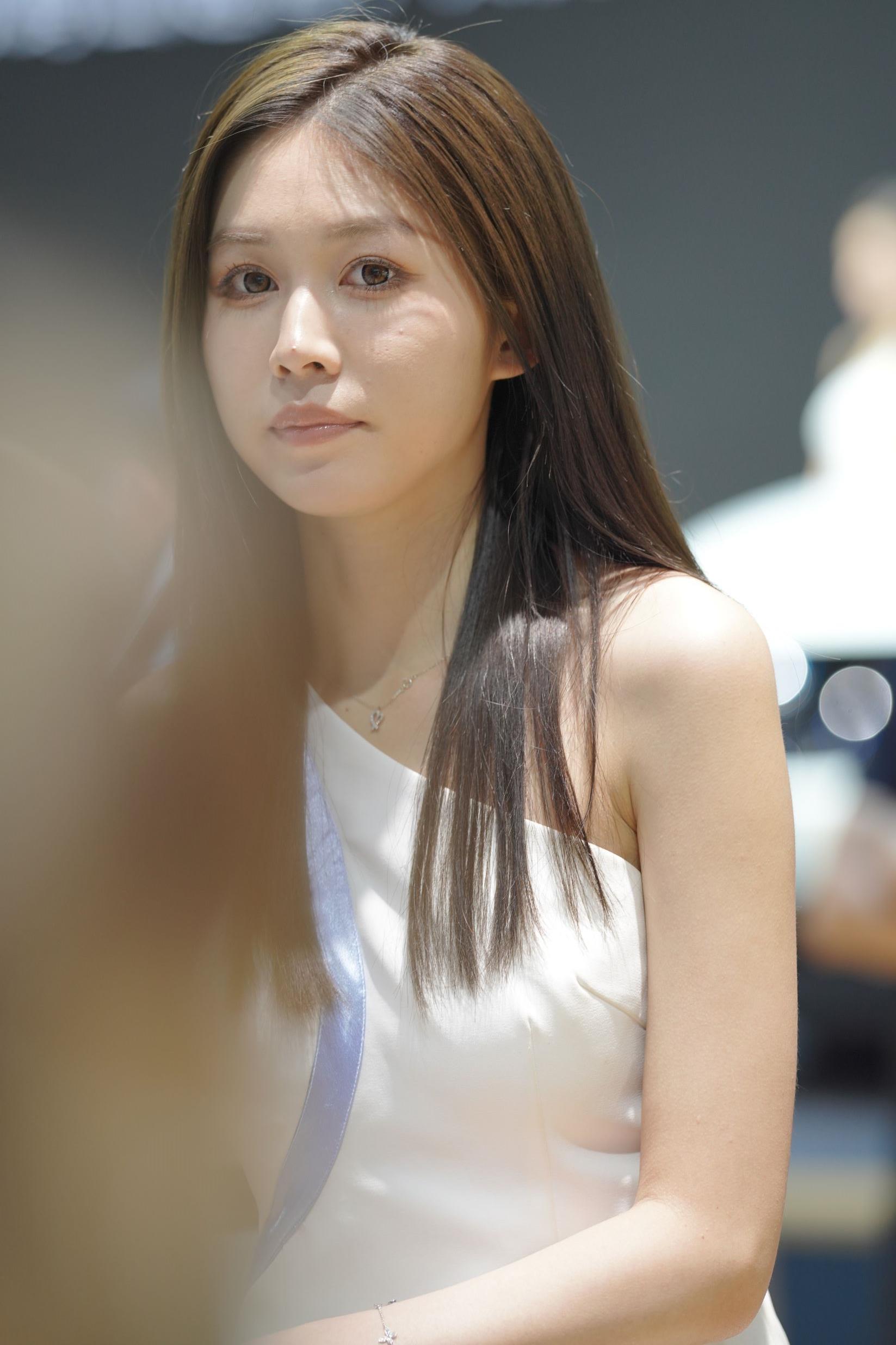 36827-qoesz352ajj.jpg