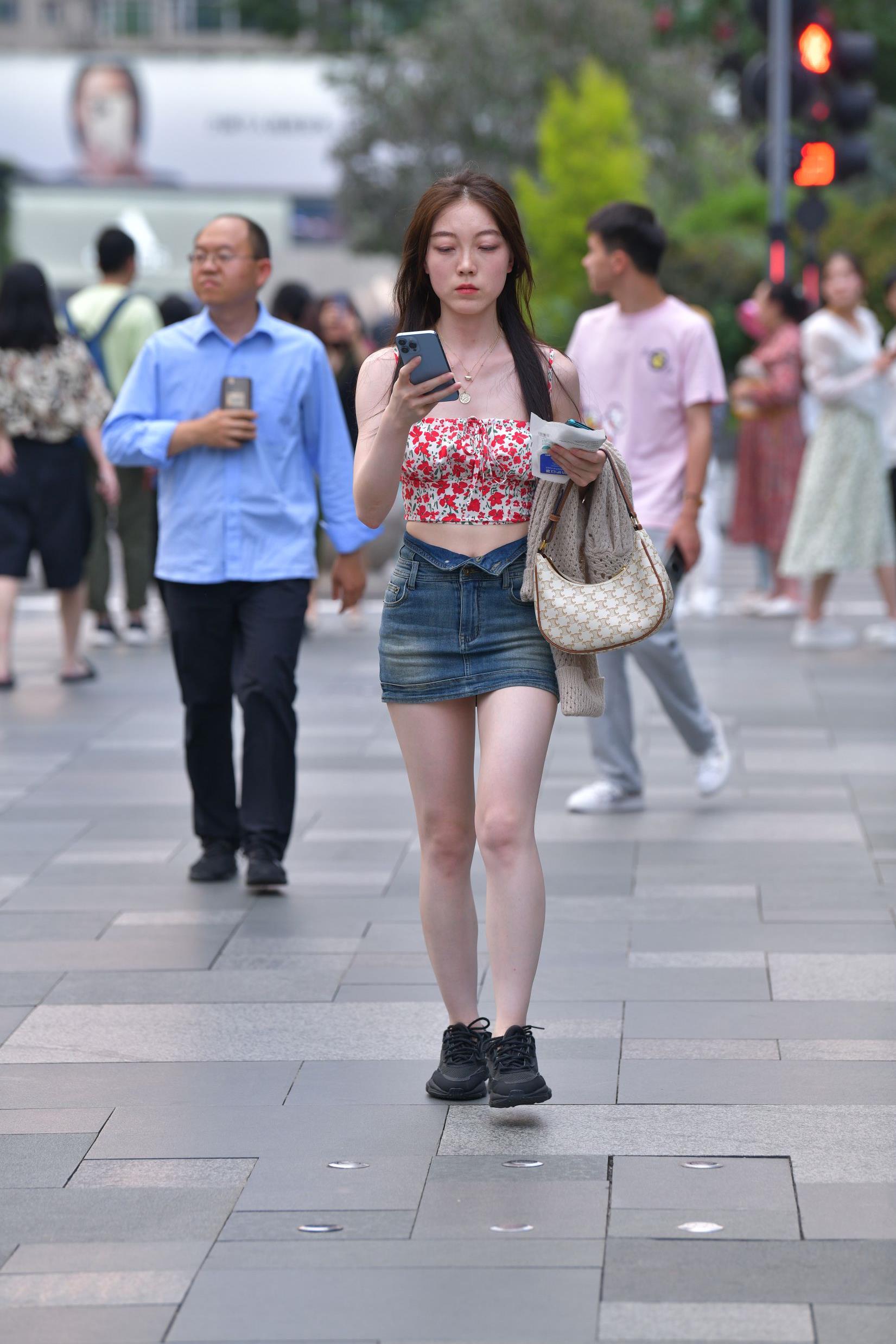 36982-2bg4hitsaxm.jpg