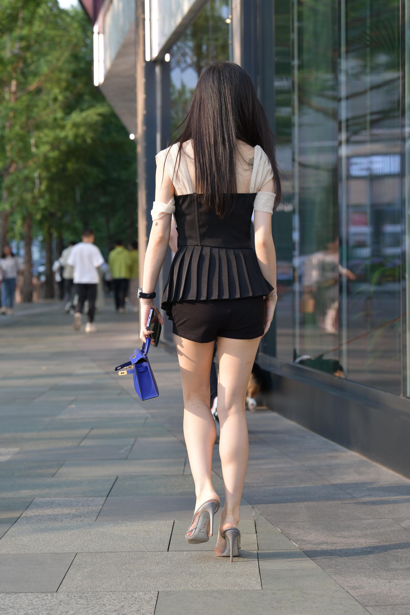 150176-kucobkwbwwm.jpg
