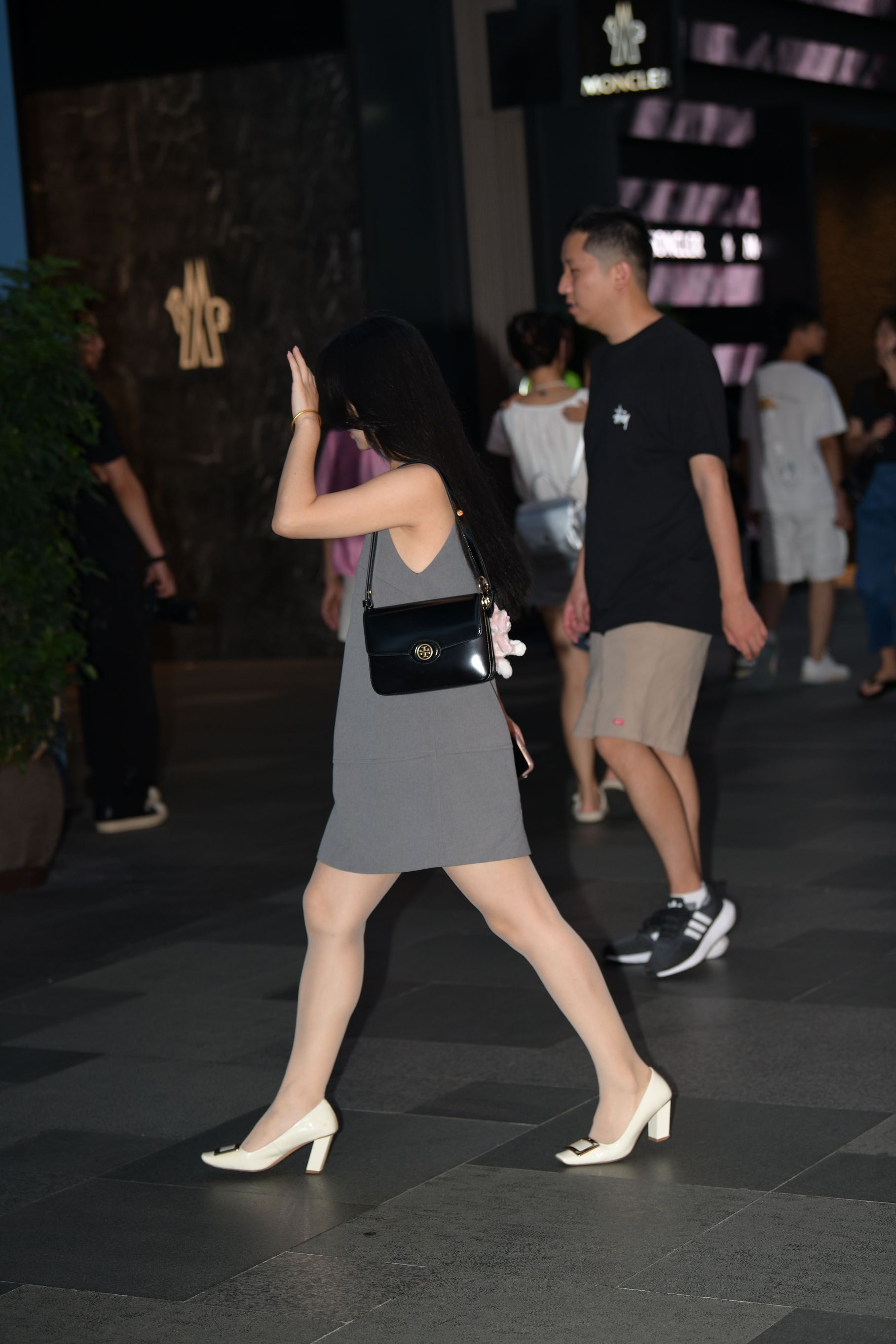 37890-hxr1d4azziu.jpg
