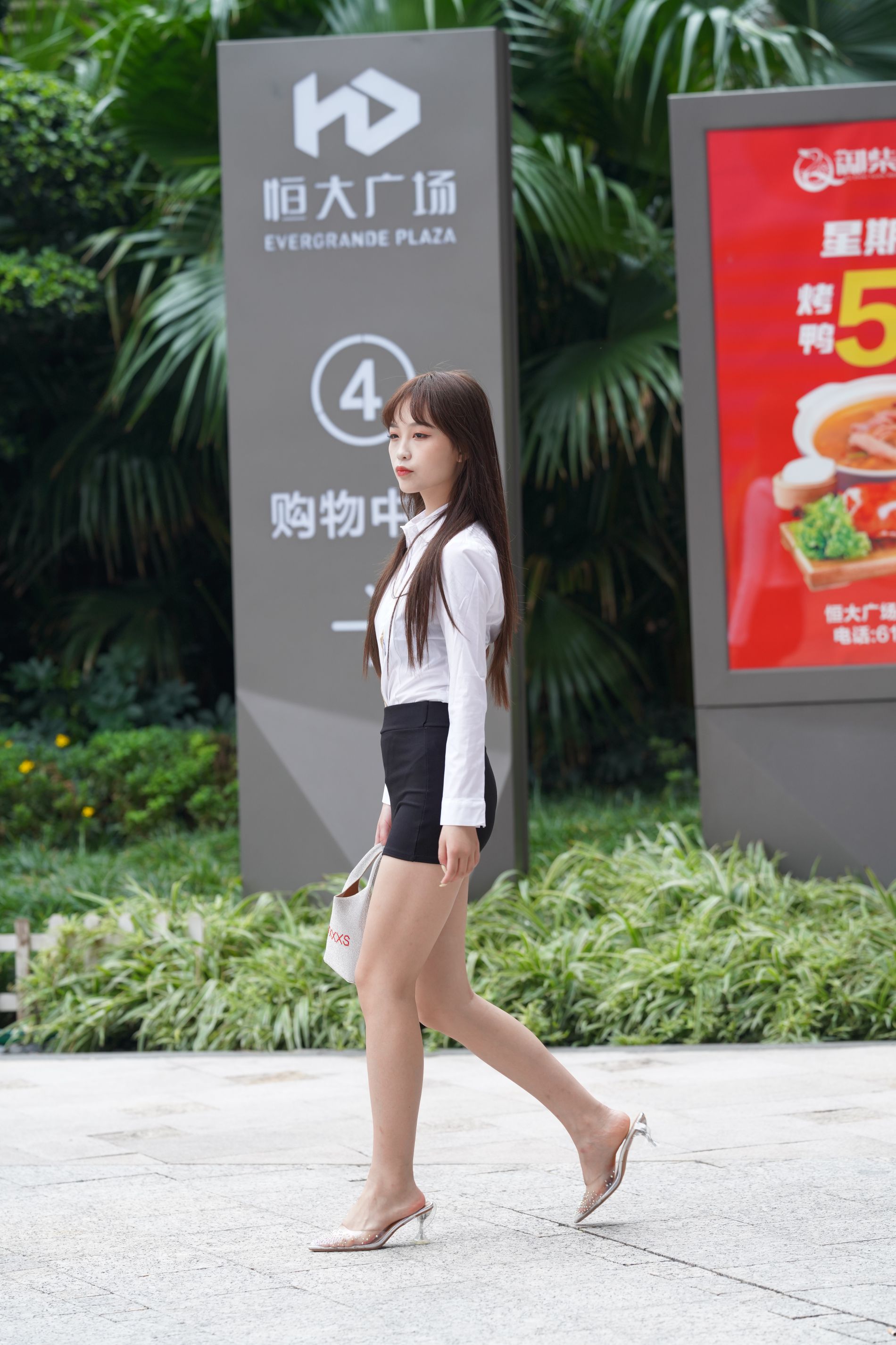 37748-im30m0104ag.jpg