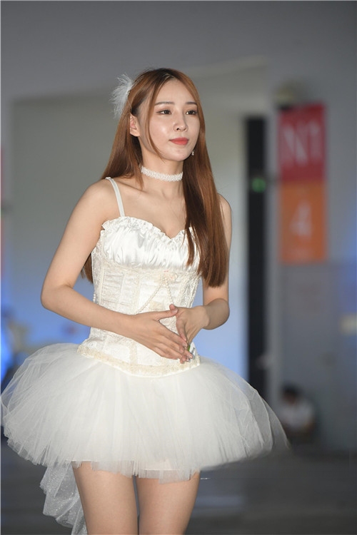 342032c2nevh0qzd.jpg
