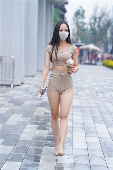 6310kxywaakv4o0.jpg