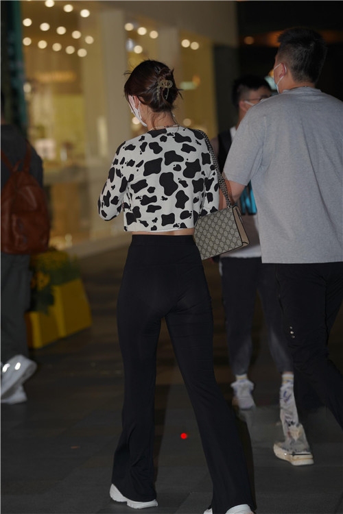 33679fzz4pcwmxrl.jpg
