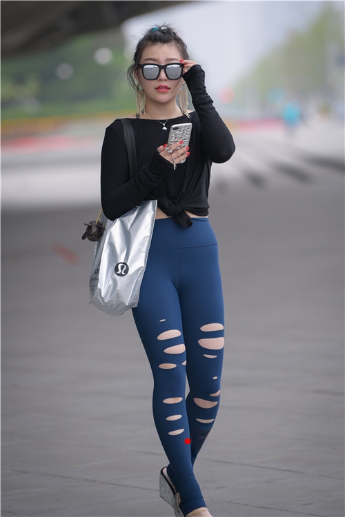 307745rg34q0coid.jpg