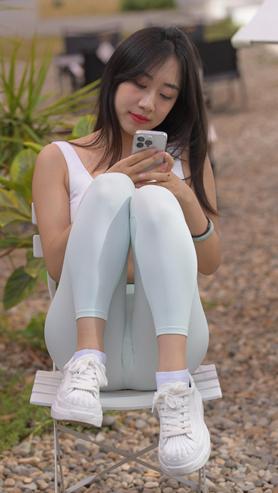 27614jgzqmh2mui2.jpg