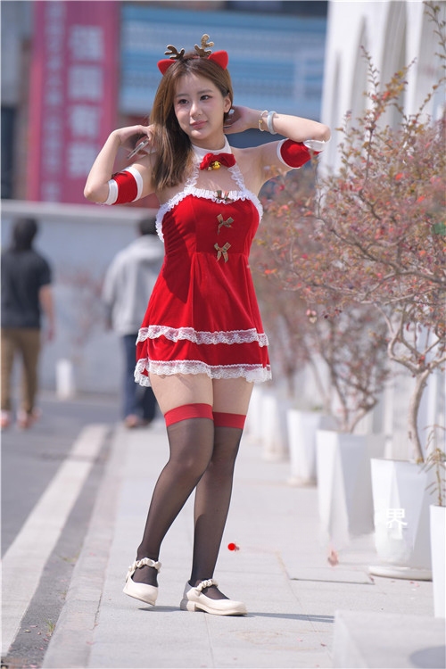 25804mzxqrhke244.jpg