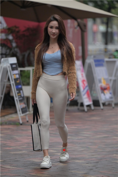 237015xstf0drwob.jpg