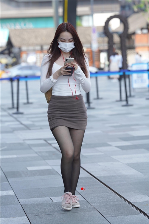 33943f3plaqghyc4.jpg