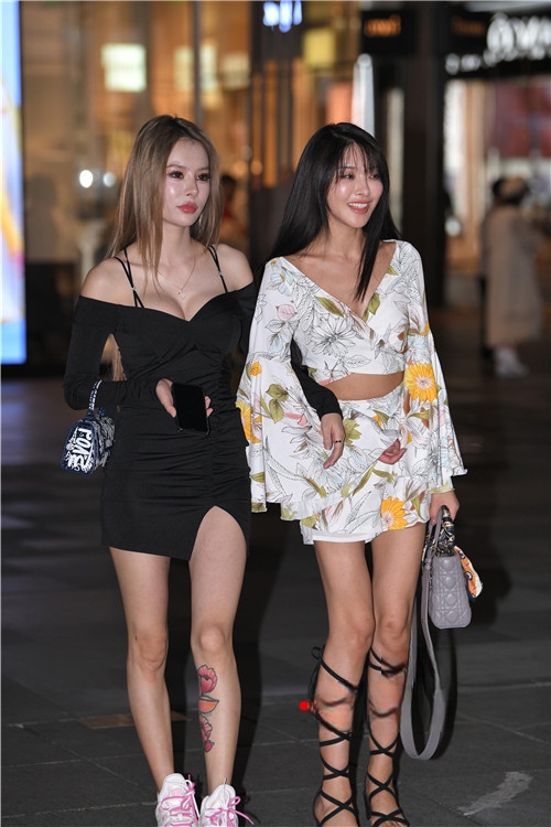 33777bpnljqrm2ec.jpg