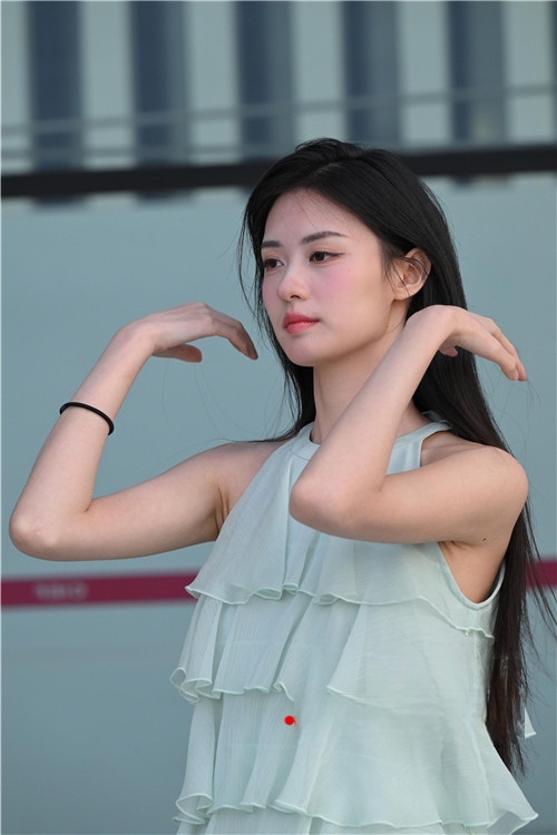 335820klglx2wola.jpg