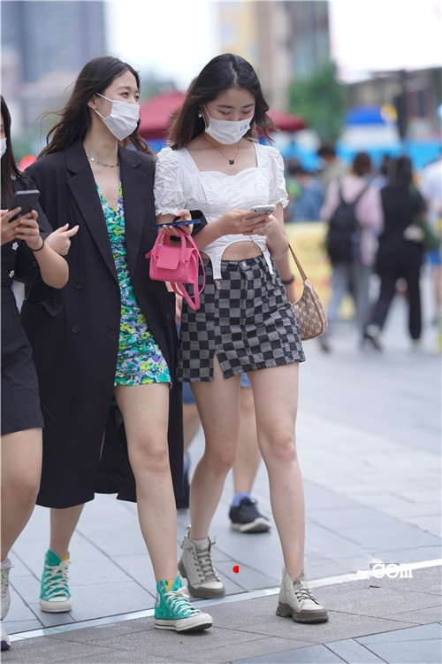 336901qk1tscg4pb.jpg