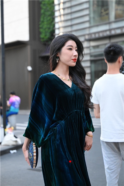 33148qq5sf1t0aj5.jpg