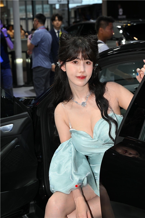 33497kywqwpfgk55.jpg