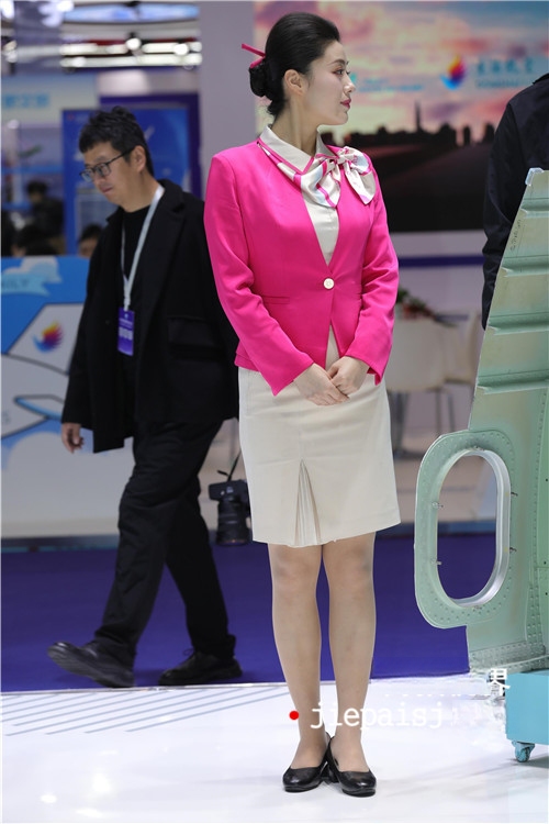 33190dumor25eulj.jpg