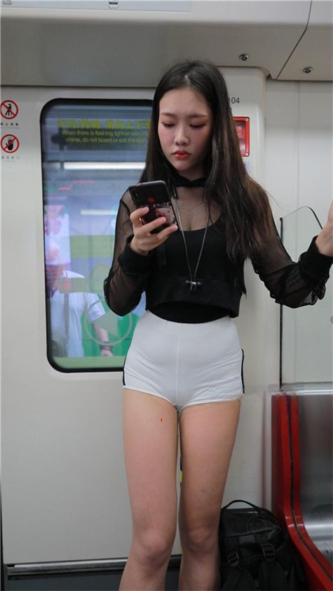 6214dijsl52sl4a.jpg