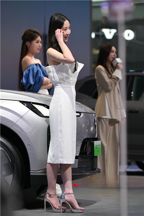 33348xykse1uf1or.jpg