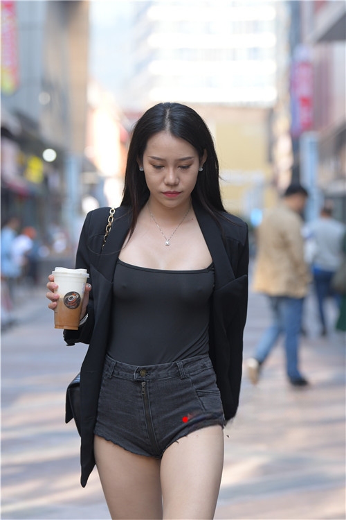 10640tipwcyu1p2e.jpg