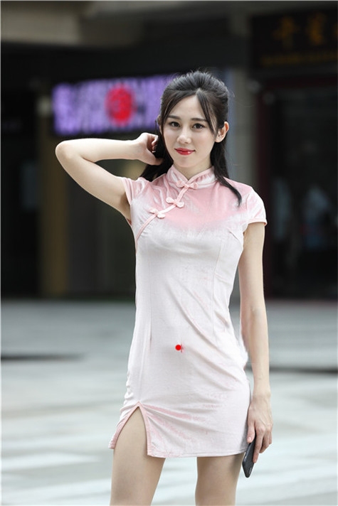 6471gk05jnc1cro.jpg