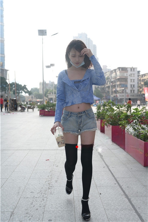 5835qrqucz5juv0.jpg