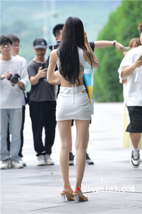 33071fjgbmlrp4dg.jpg