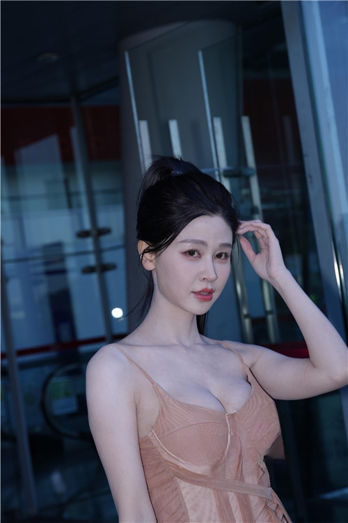 3284143iobvoqclb.jpg