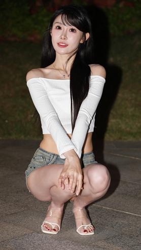 32761lgvzw010jzn.jpg