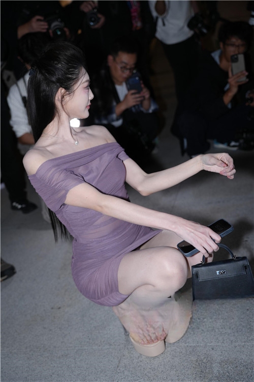 32736esm0asmva3b.jpg