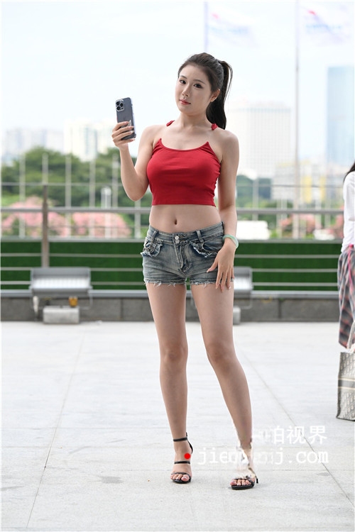 32587q2wvq5ssjzb.jpg